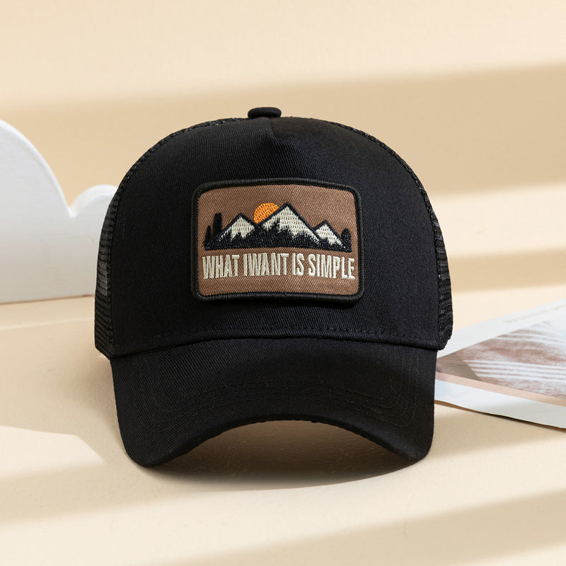 Gorra de hombre de rejilla con parche de montaña
